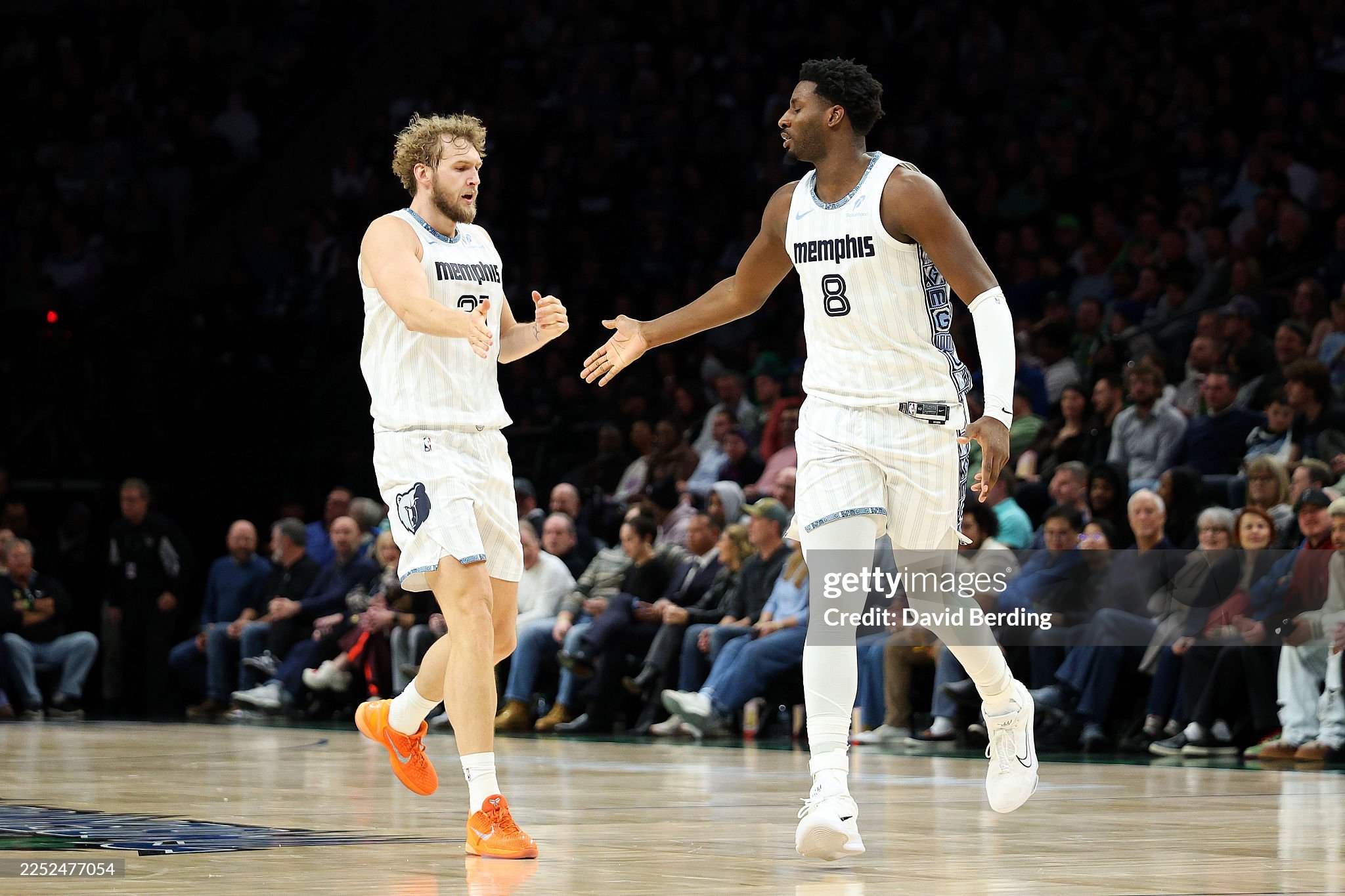 Grizz Eye .500 as Lowley Wizards Come into Town.