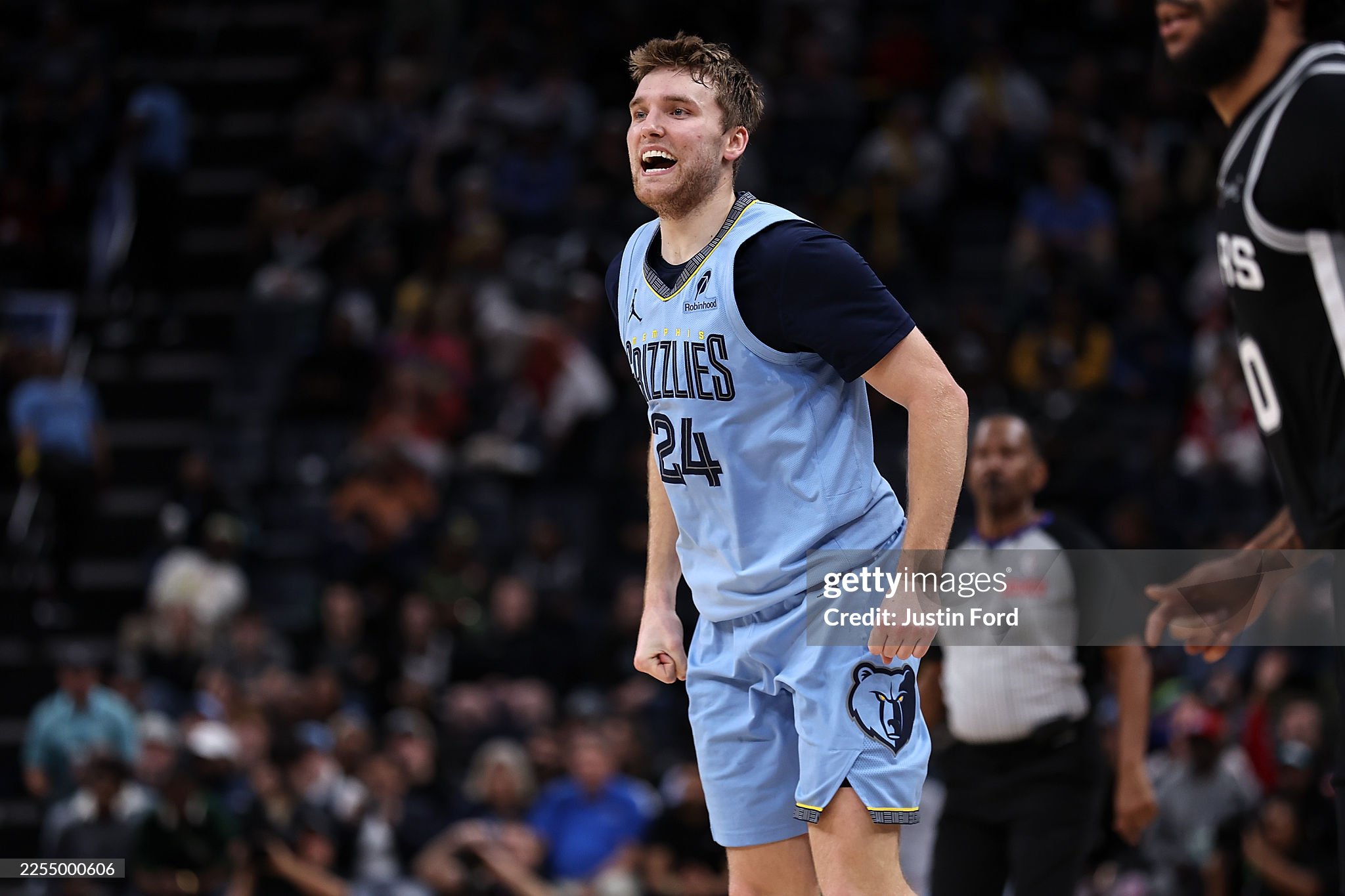 Grizzlies Grind Out Win Against Spurs, Surging Suns Up Tonight.