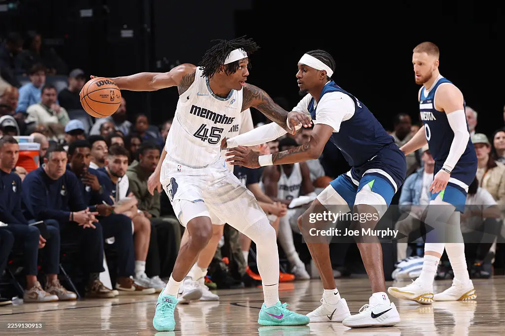 Small Rostered Grizz Take On Reeling Kings.